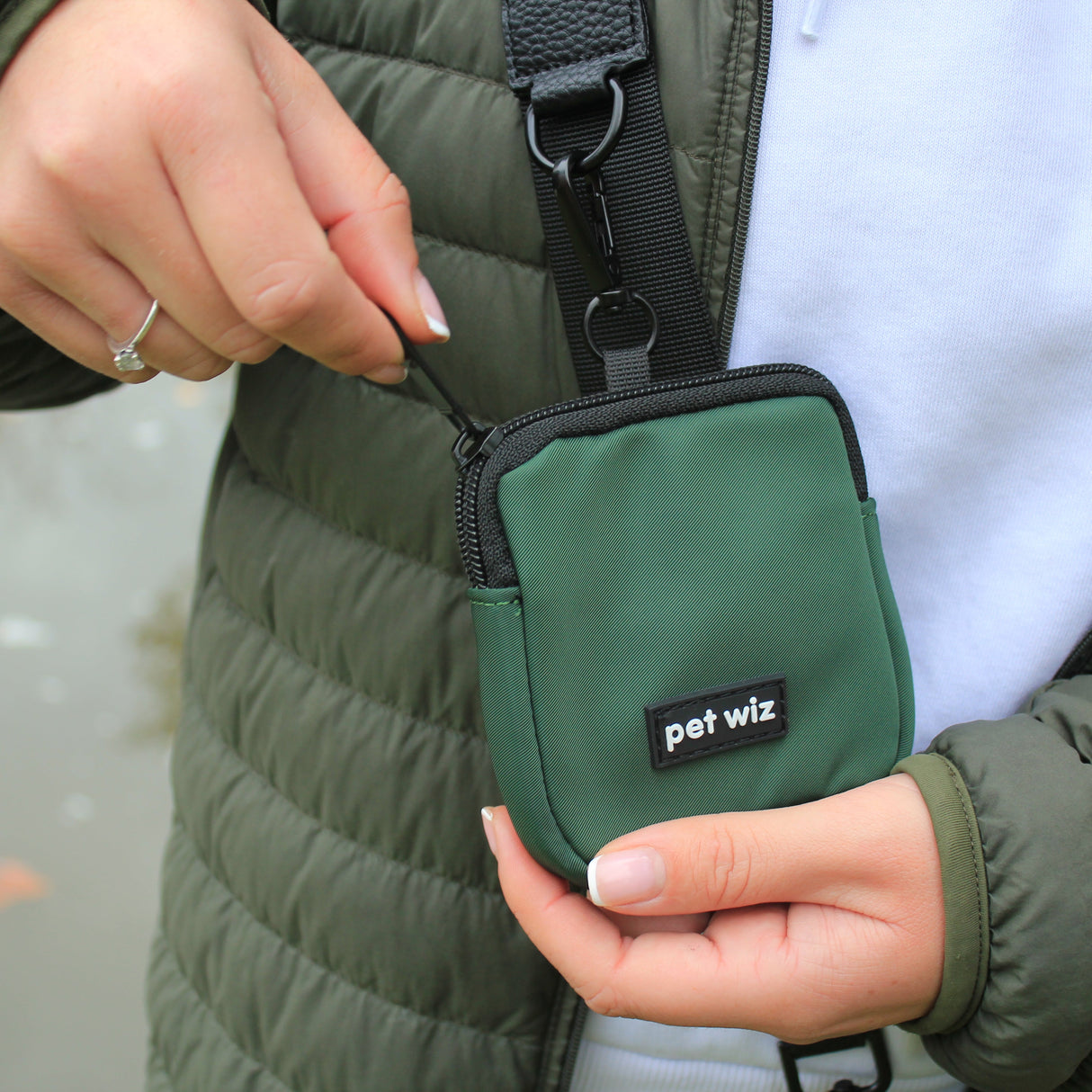 Dog Walking Bag with Detachable and Adjustable Strap & Matching Treat Pouch Pet Wiz