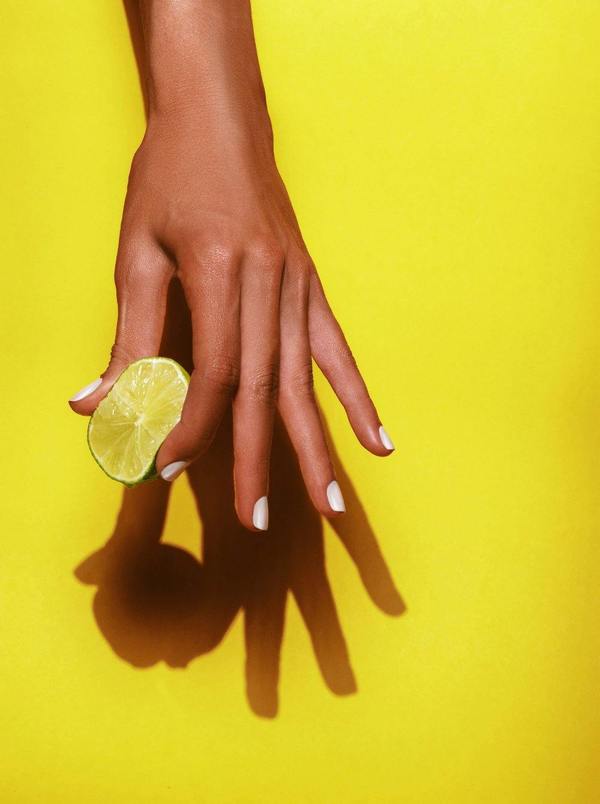 It's All About The Base (Base Coat)  L'ATELIER GREEN PARIS   